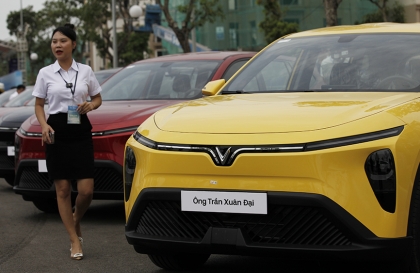 VinFast Limo Green đã giao cho các khách hàng đầu tiên